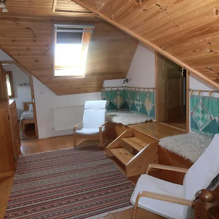 Tik Hegyi Haz Monoszlo