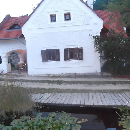 Tik Hegyi Haz Monoszlo