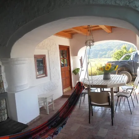 Tik Hegyi Haz Semesterbostad *