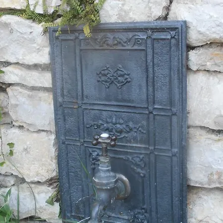 Tik Hegyi Haz بيت للعطل