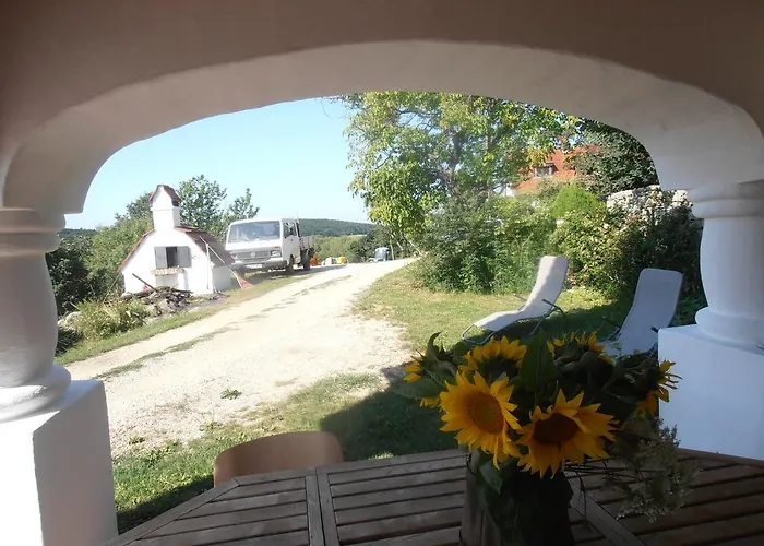 Tik Hegyi Haz Holiday home *